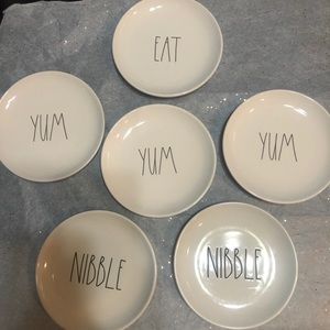 Rae Dunn plates